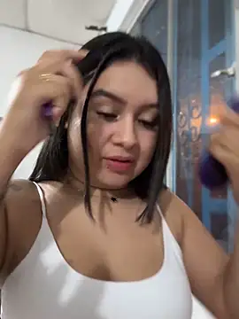 Pretty Isadora online show from 23, 9, 2025