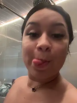 Pretty Isadora online show from 15, 1, 2026