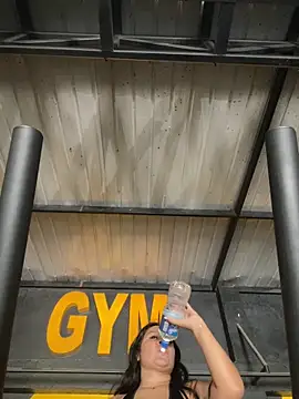 Pretty Isadora online show from 12, 2, 2026