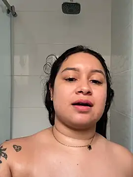 Snapshot of Pretty_Isadora chatting on 10, 7, 2026 Pretty Isadora online show from 10, 7, 2026