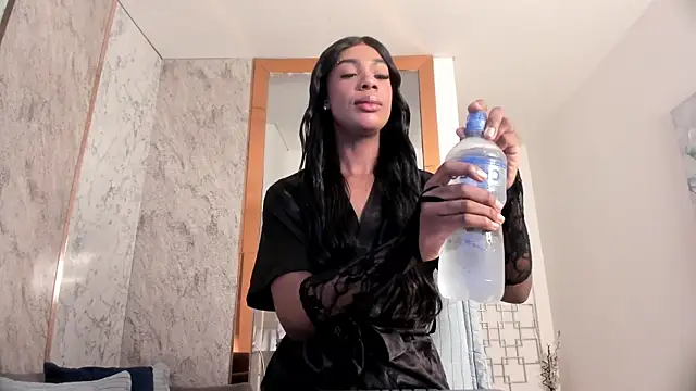 Snapshot of Vero_Lodge chatting on 11, 3, 2025 Vero Lodge online show from 11, 3, 2025