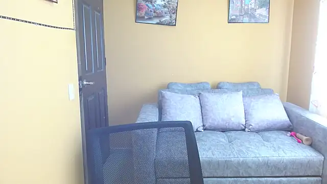 Kerly Lopez online show from 20, 1, 2025