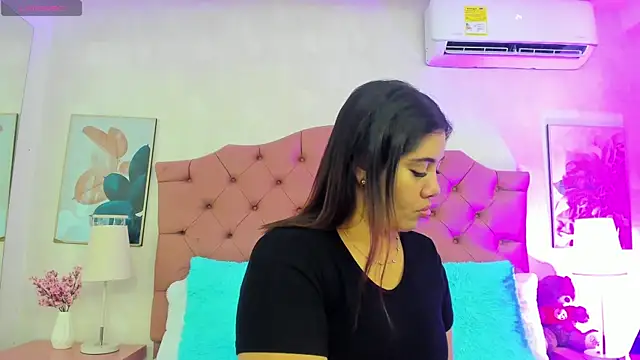 ThyaraJhons online show from 25, 4, 2026