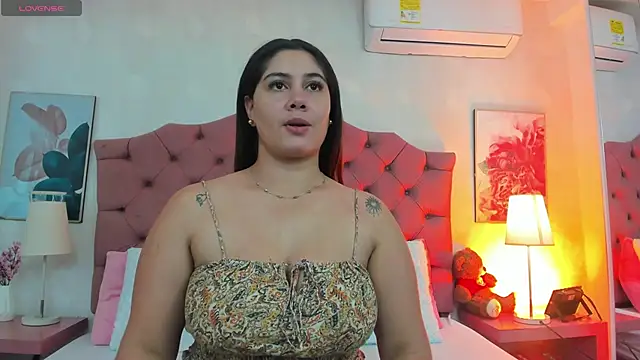 ThyaraJhons online show from 23, 4, 2026