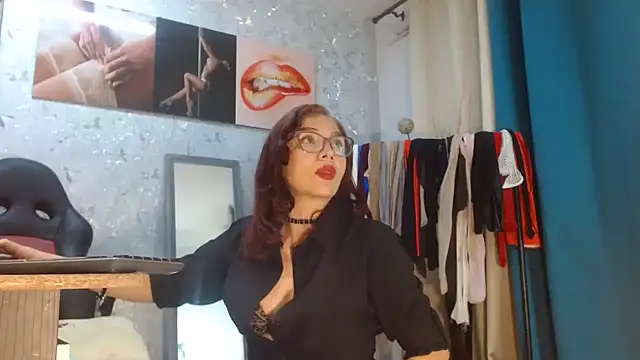 Snapshot of Samantabrown_ chatting on 10, 7, 2026 Samantabrown online show from 10, 7, 2026