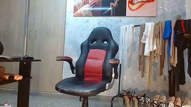 Samantabrown  online show from 16, 2, 2026