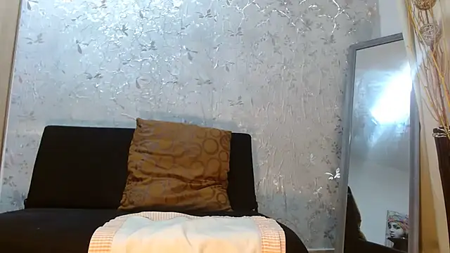 Samantabrown  online show from 27, 11, 2025