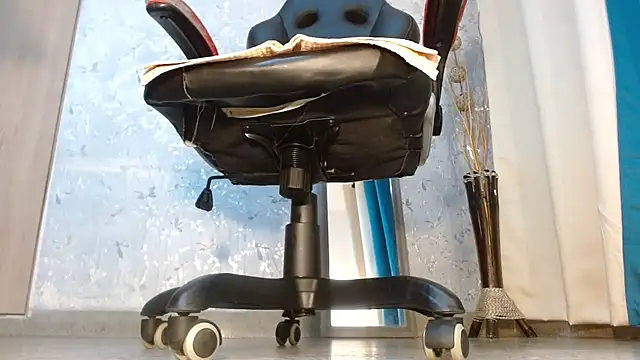 Samantabrown  online show from 9, 11, 2025