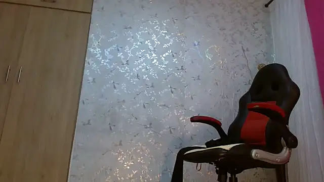 Samantabrown  online show from 15, 3, 2025