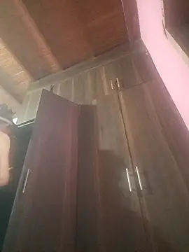 Samantabrown  online show from 30, 9, 2025