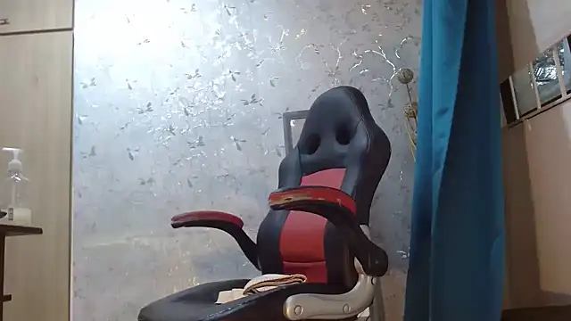 Samantabrown  online show from 14, 11, 2025