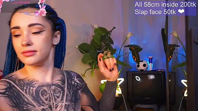 Snapshot of EvaCanton chatting on 1, 7, 2026 EvaCanton online show from 1, 7, 2026