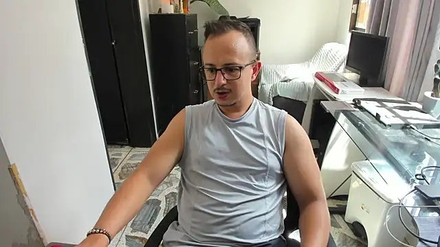 Snapshot of jacob_strokes01 chatting on 16, 6, 2026 jacob strokes01 online show from 16, 6, 2026