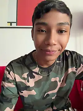 alejo cute online show from 16, 4, 2026