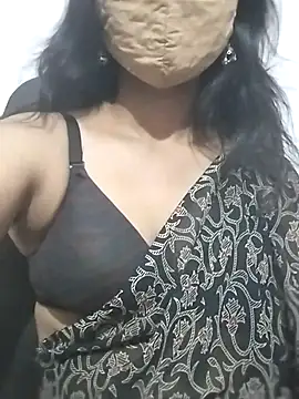 Snapshot of Triveni-Lovely chatting on 4, 6, 2026 Triveni-Lovely online show from 4, 6, 2026
