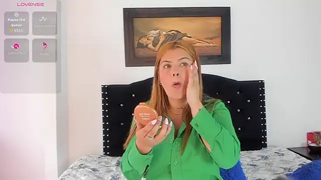 Snapshot of Alexandra_Torress chatting on 5, 12, 2025 Alexandra Torress online show from 5, 12, 2025