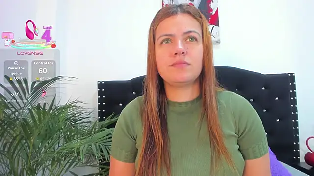Snapshot of Alexandra_Torress chatting on 1, 7, 2026 Alexandra Torress online show from 1, 7, 2026