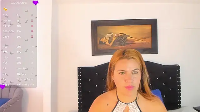 Snapshot of Alexandra_Torress chatting on 13, 12, 2025 Alexandra Torress online show from 13, 12, 2025