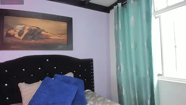 Snapshot of Alexandra_Torress chatting on 19, 9, 2025 Alexandra Torress online show from 19, 9, 2025