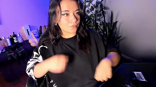 Amy hoy69 online show from 21, 12, 2025