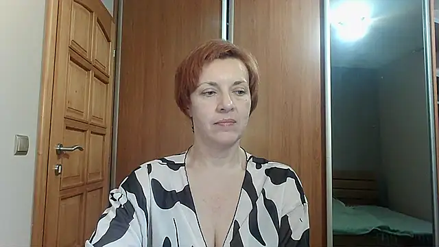 LoraLoraMay online show from 19, 3, 2026