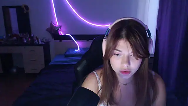 helengilmor online show from 2, 10, 2025