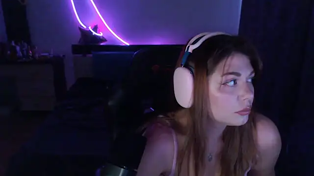 helengilmor online show from 13, 10, 2025