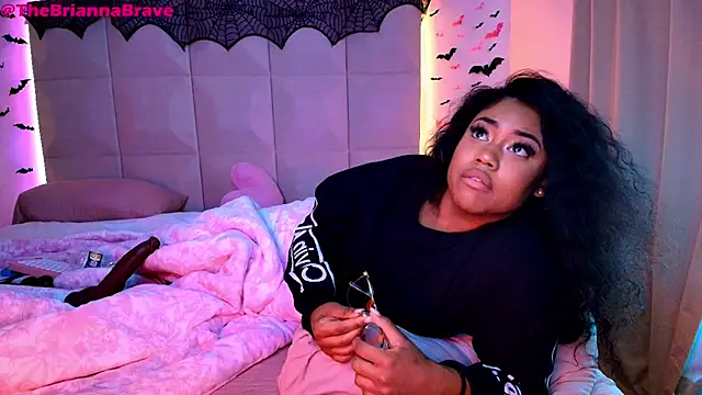 Snapshot of BriannaBrave chatting on 15, 10, 2025 BriannaBrave online show from 15, 10, 2025