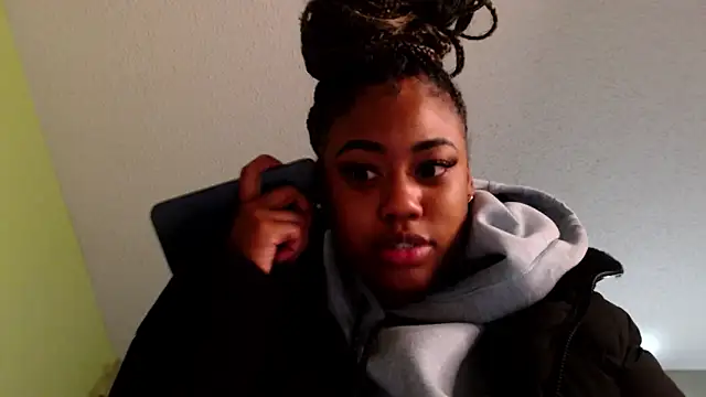 Snapshot of BriannaBrave chatting on 9, 12, 2024 BriannaBrave online show from 9, 12, 2024