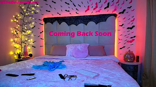 Snapshot of BriannaBrave chatting on 15, 10, 2025 BriannaBrave online show from 15, 10, 2025