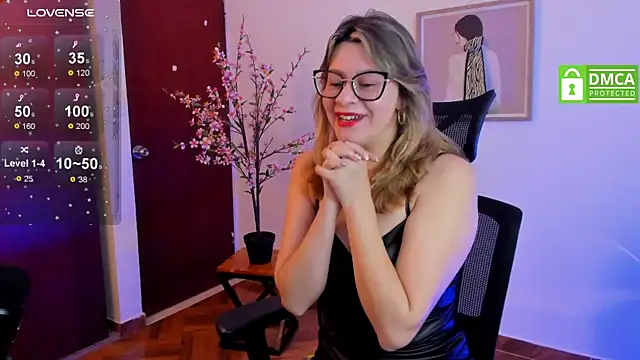 Chanelll Taylorr  online show from 22, 3, 2025