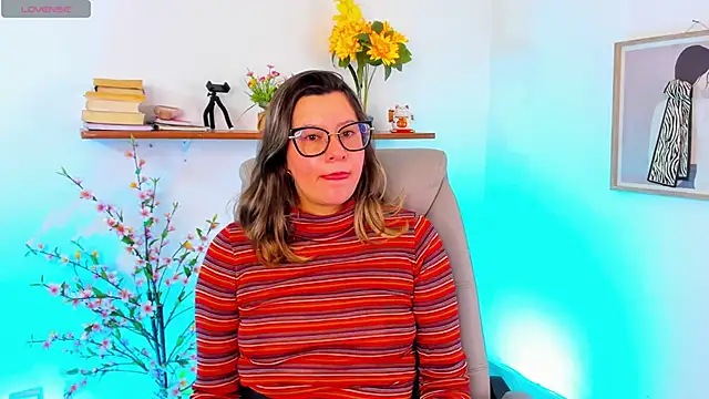 Chanelll Taylorr  online show from 22, 4, 2026