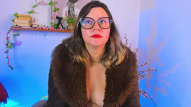 Chanelll Taylorr  online show from 25, 2, 2026