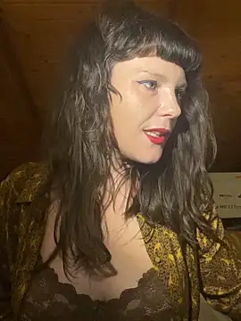 OniricFemme online show from 7, 3, 2025