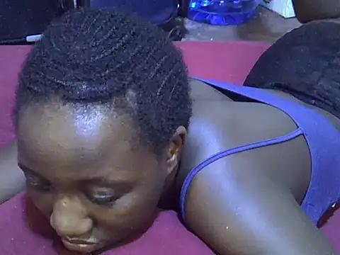 Adaline-Paris online show from 12, 11, 2025