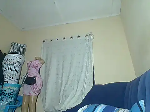 awino001 online show from 17, 12, 2025