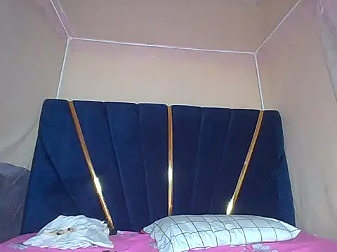 awino001 online show from 11, 10, 2025