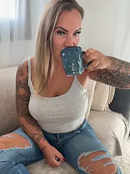 Kira Knight20 online show from 17, 5, 2026
