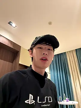 Snapshot of 1a1a1alll chatting on 15, 12, 2025 1a1a1alll online show from 15, 12, 2025