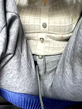 Milk Mom99 online show from 26, 11, 2025