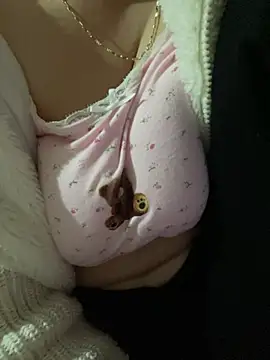 Milk Mom99 online show from 24, 2, 2025