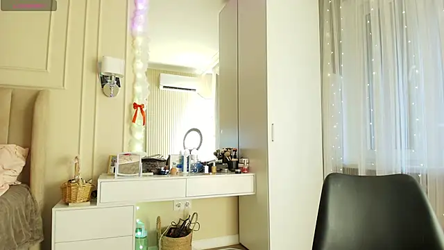 Snapshot of melissa_yamazaki chatting on 2, 7, 2026 melissa yamazaki online show from 2, 7, 2026