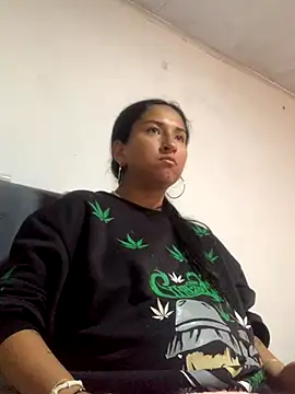 Snapshot of luna_asss chatting on 22, 10, 2025 luna asss online show from 22, 10, 2025