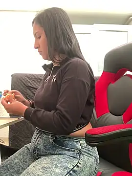 Snapshot of luna_asss chatting on 11, 3, 2025 luna asss online show from 11, 3, 2025