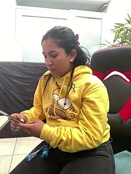 Snapshot of luna_asss chatting on 19, 3, 2025 luna asss online show from 19, 3, 2025