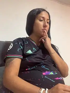 Snapshot of luna_asss chatting on 15, 10, 2025 luna asss online show from 15, 10, 2025