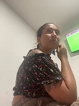 luna asss online show from 7, 5, 2026
