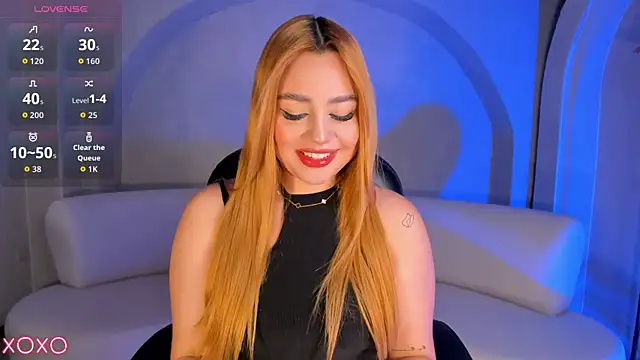 SamanthaKlein  online show from 25, 9, 2025