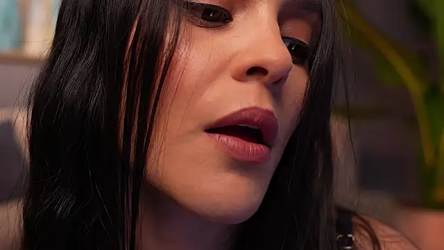 Danna-Saenz online show from 23, 6, 2026