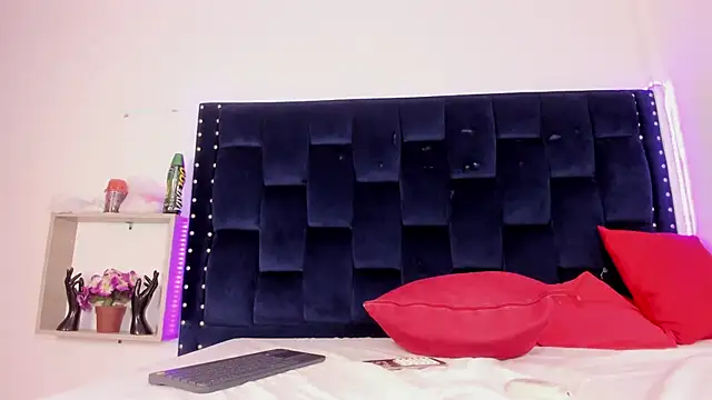 Kim Baker1 online show from 26, 11, 2025